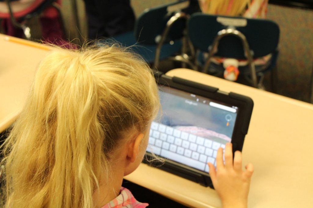 Qu’est-ce que l’éducation numérique et quels sont ses avantages pour les étudiants ?